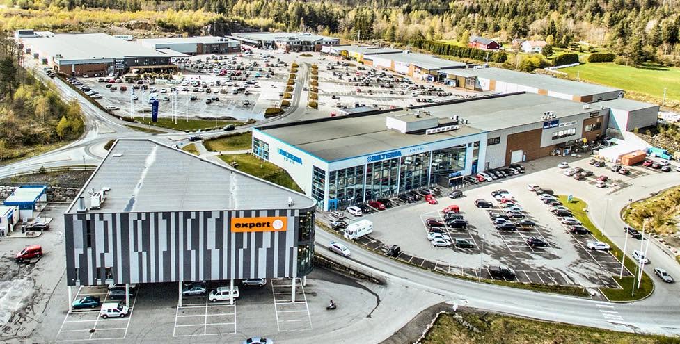 Ditt naturlige valg for vipper, negler og hudpleie like ved Stoa i Arendal